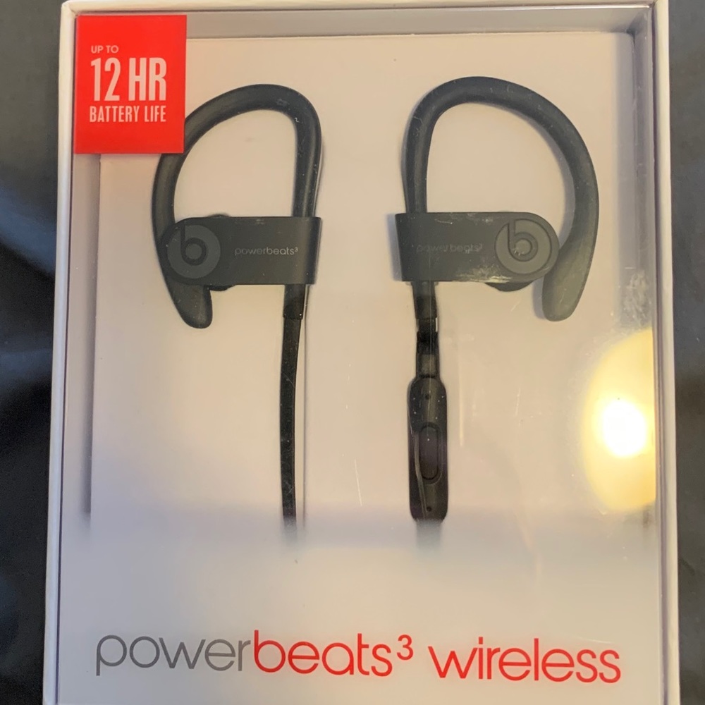 Black Powerbeats 3 (BRAND NEW)